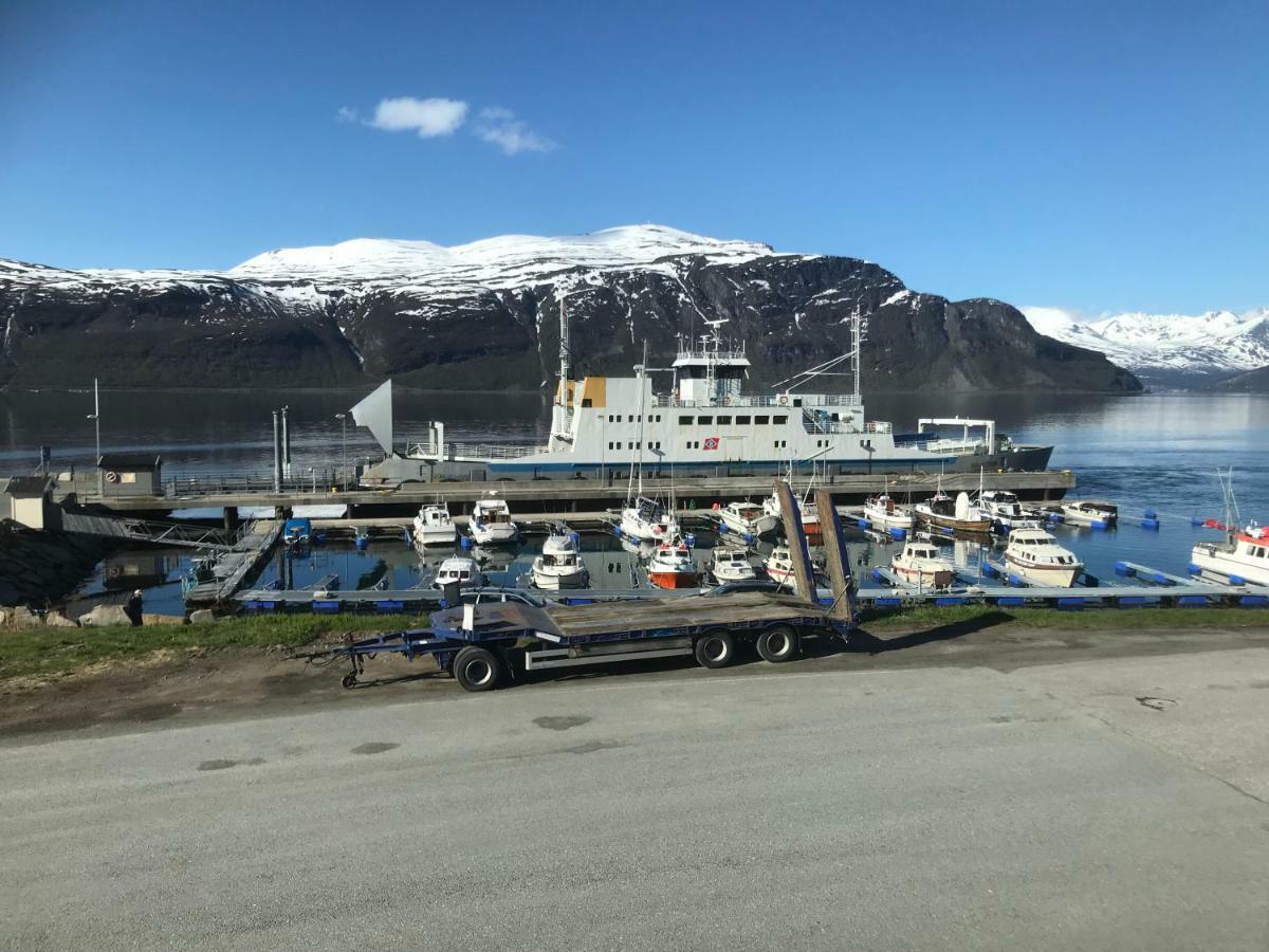 Anton Antonsens Veg 18 Leilighet Nr2 Olderdalen Exterior photo